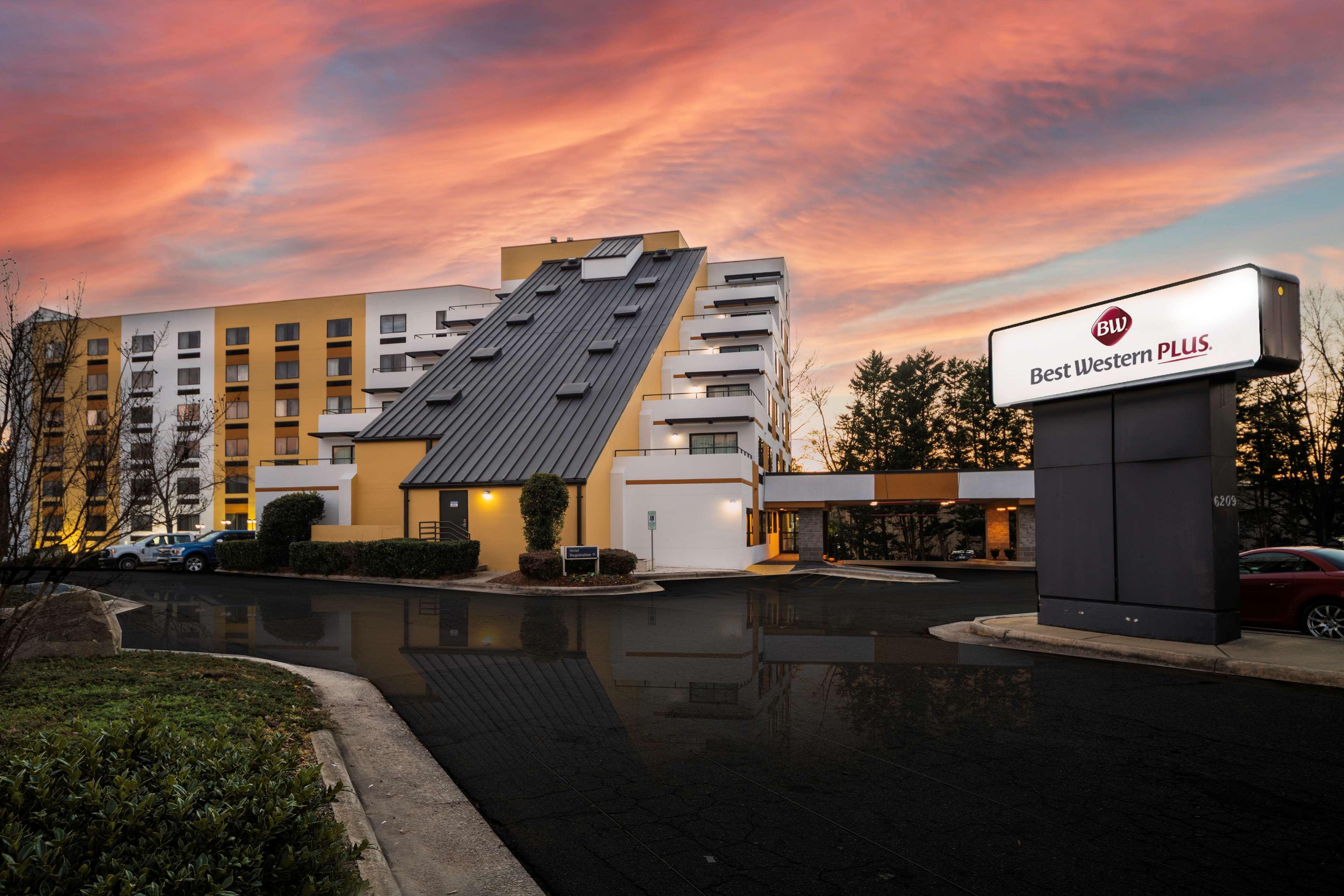 Best Western Plus Raleigh Crabtree Valley Hotel Exterior photo