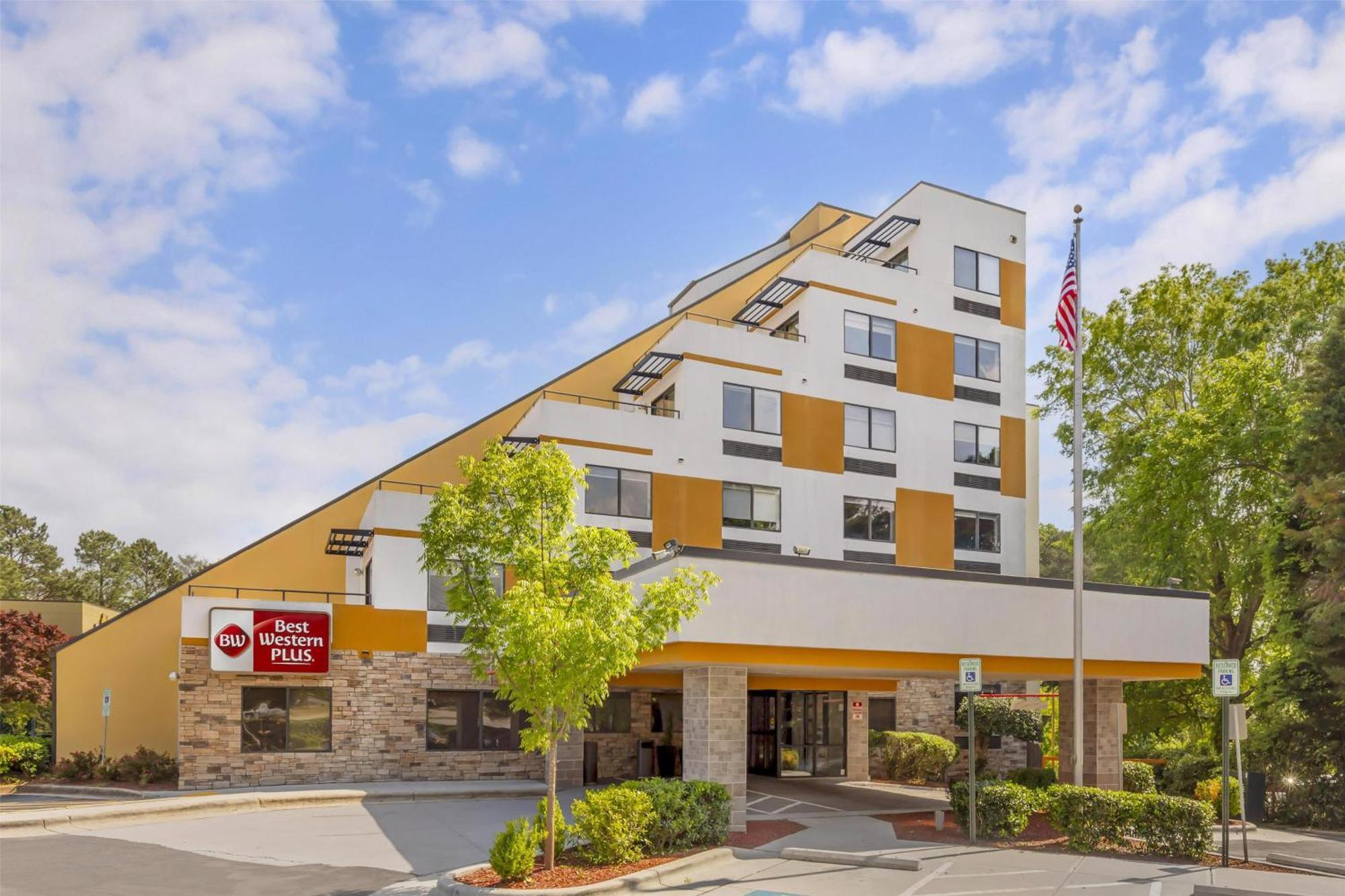 Best Western Plus Raleigh Crabtree Valley Hotel Exterior photo
